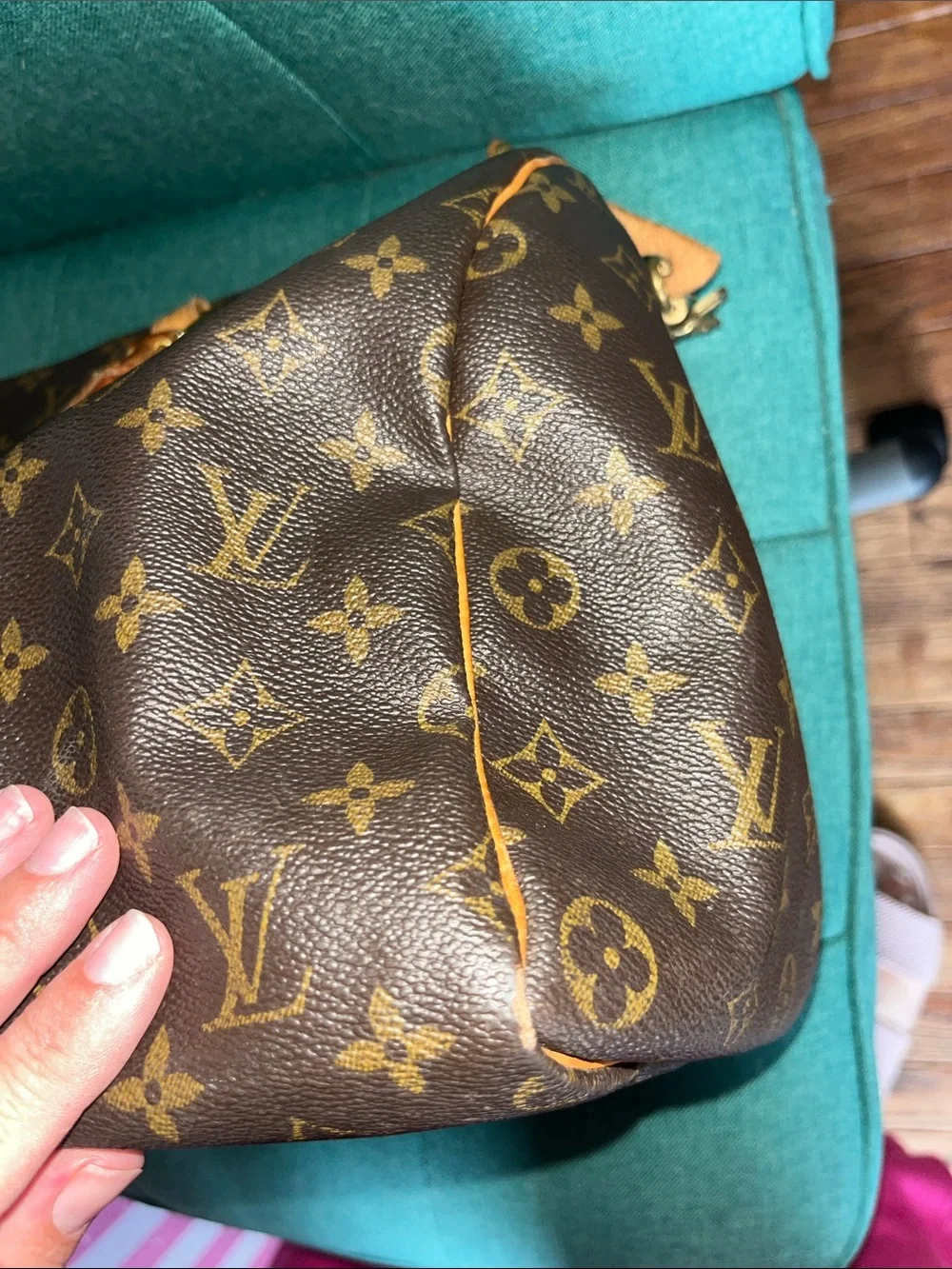 Louis Vuitton Monogram Speedy 40